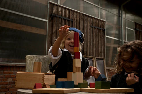 Drewniany Box do Sortowania Kształtów – Naturalny